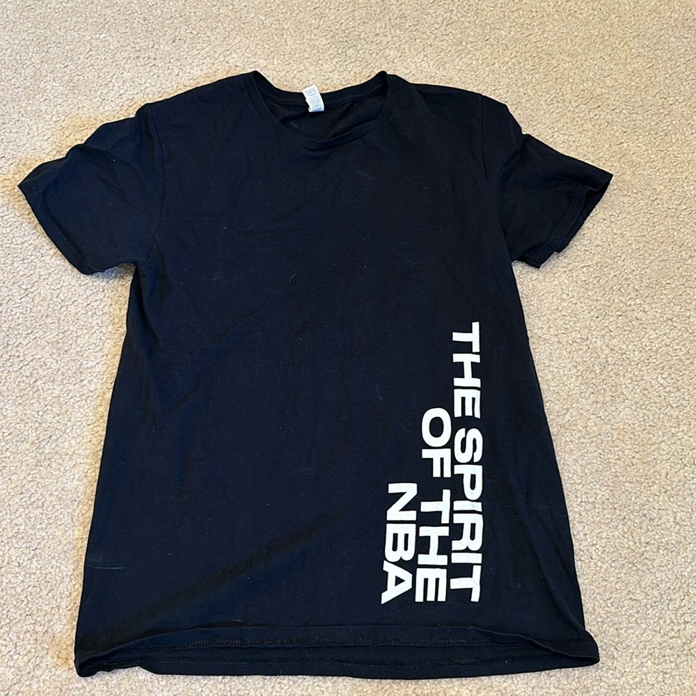 Hennessy x NBA medium black shirt